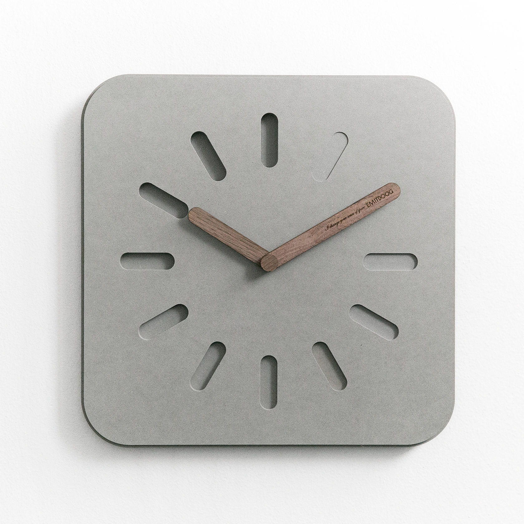 

Настенные часы EMITDOOG Square Wheel G92 Gray