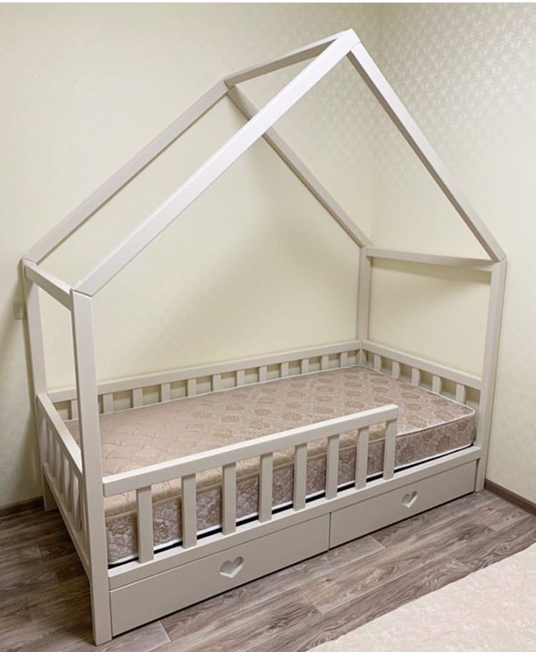 

Кроватка домик WoodHouse 1900x800 с бортиками натуральное дерево цвет бежевый
