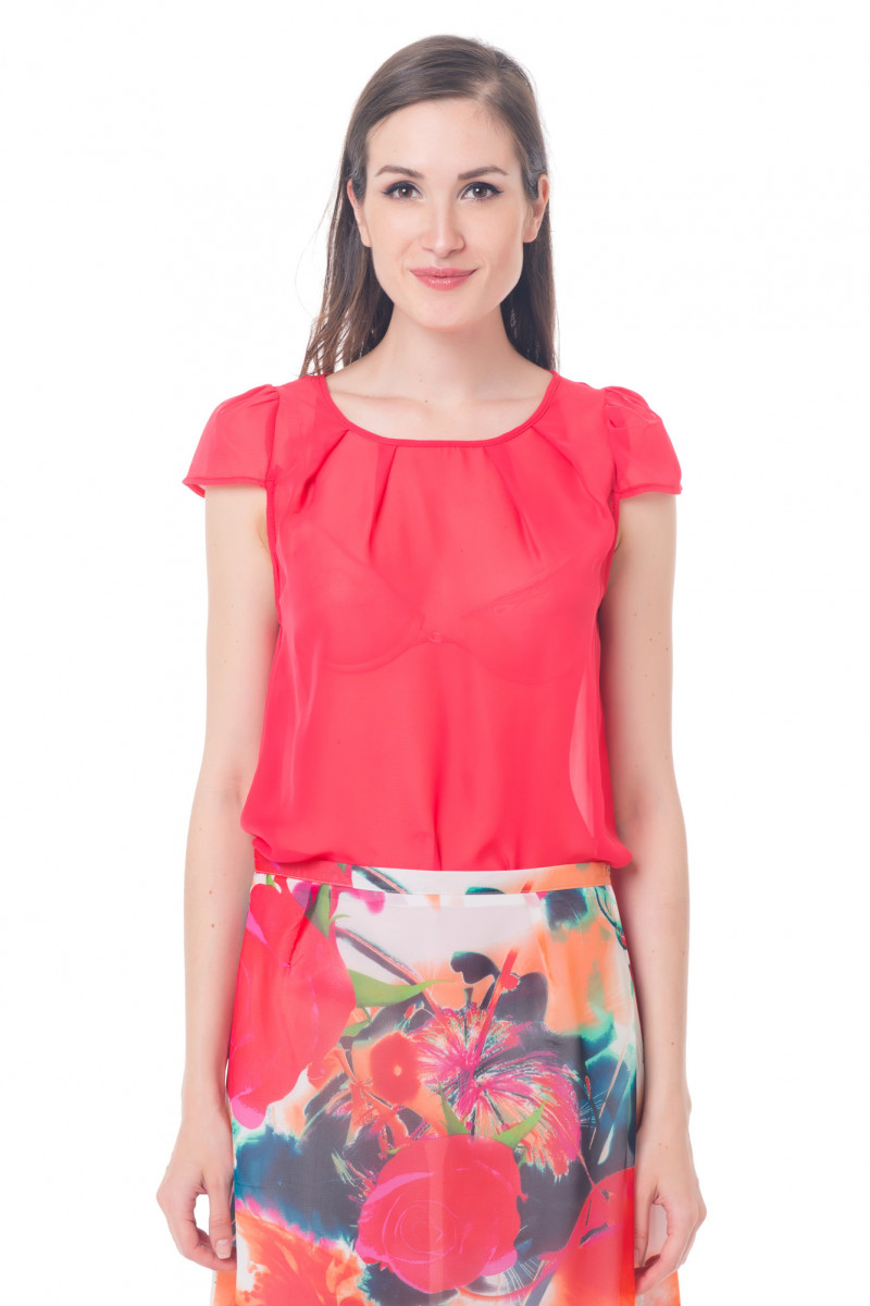 

Блузка LadyLike 83740015 44 красная