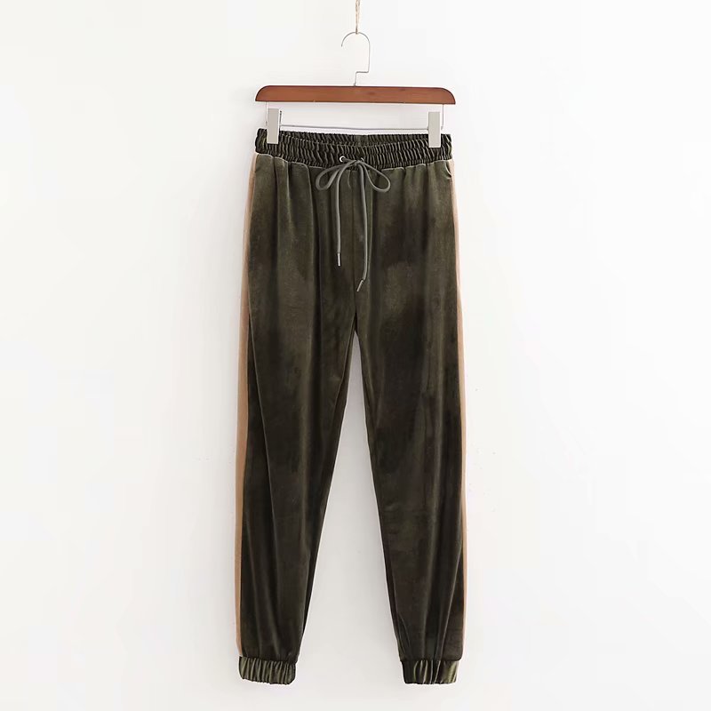 

Брюки-джоггеры женские из бархатной ткани Radiance Berni Fashion () Хаки, Брюки-джоггеры женские из бархатной ткани Radiance Berni Fashion (S) Хаки