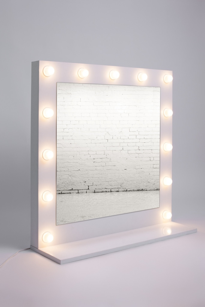 

Место парикмахера Markson М405 Эклипс