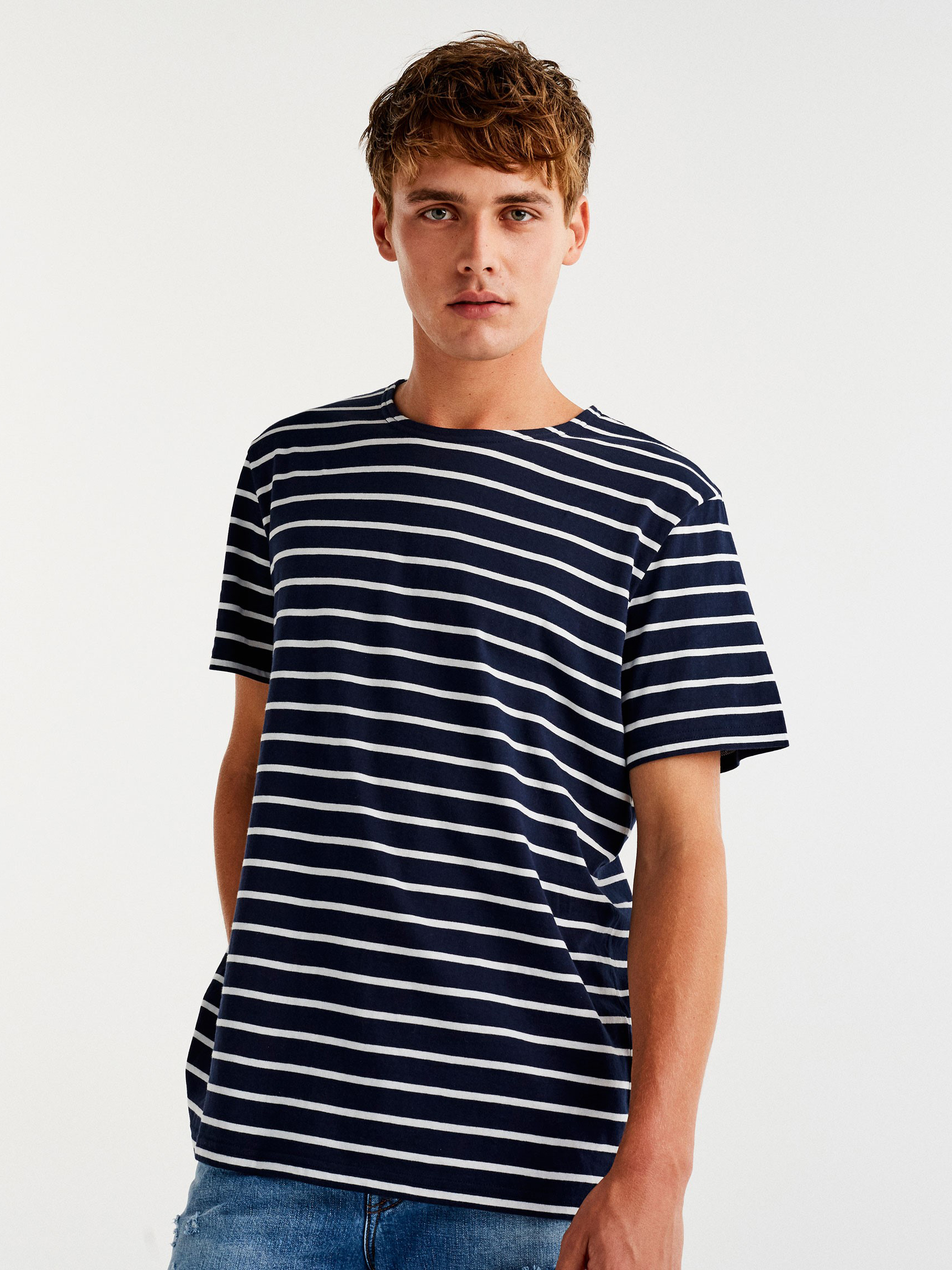 

Футболка Pull & Bear 09234546250  Принт, Футболка Pull & Bear 09234546250 S Принт