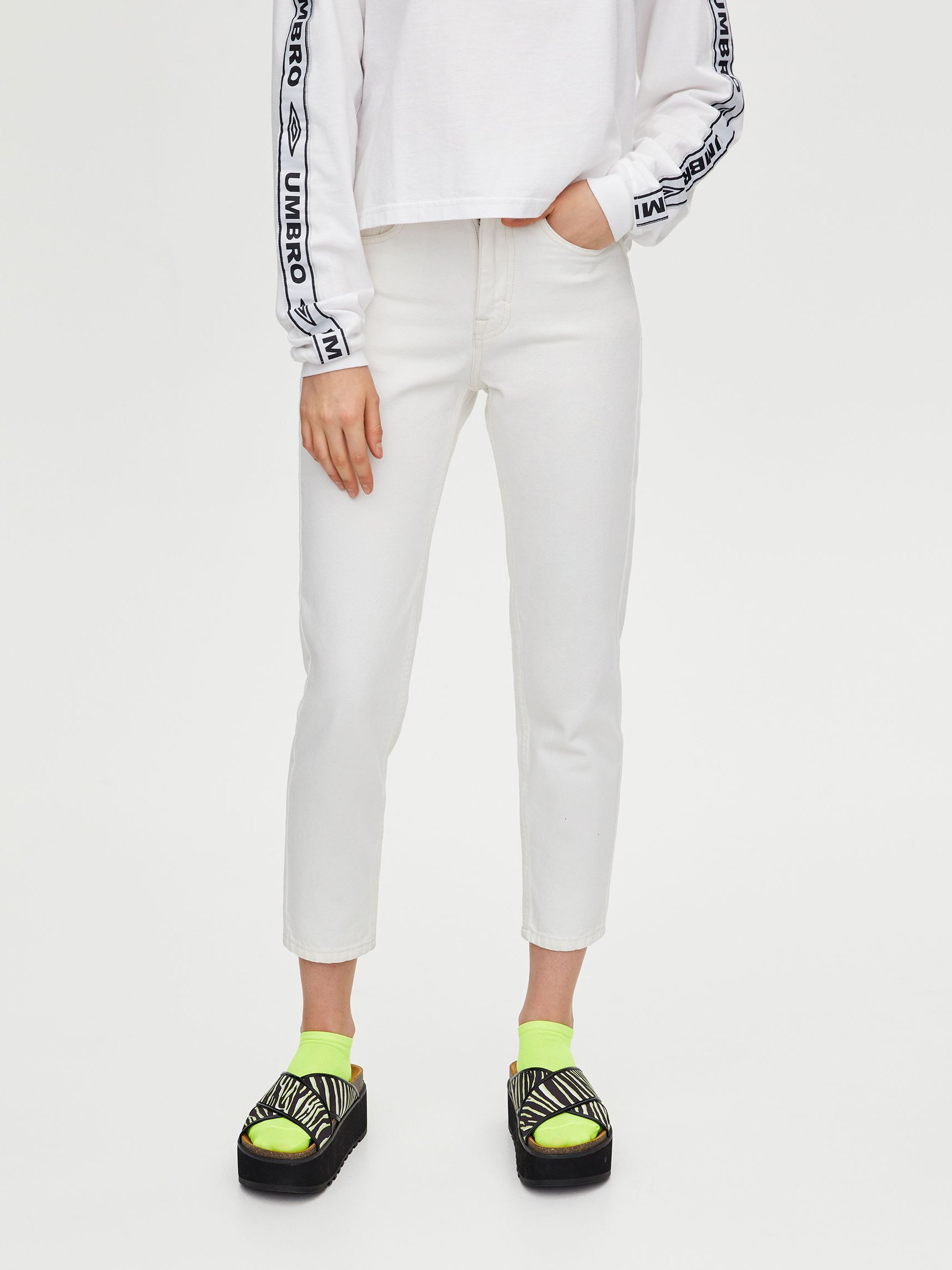 

Джинсы Pull & Bear 05687303250 38 Белые