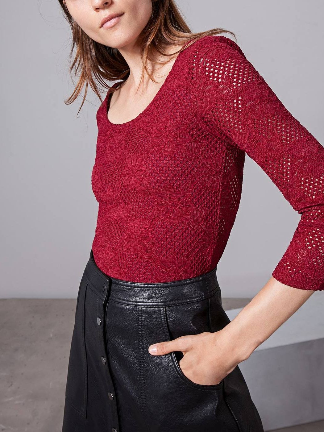 

Блузка Stradivarius 06619160150 XS Бордовая