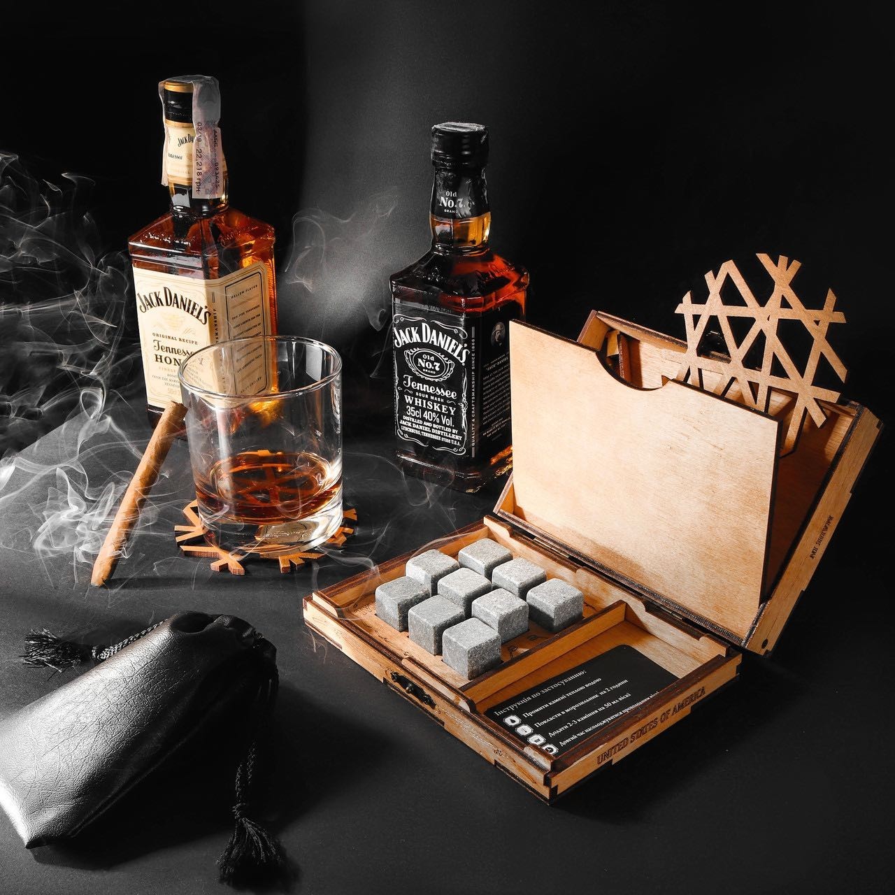 

Камни для виски Whiskey Stones Original в деревянной подарочной коробке с сертификатом 9 шт + мешочек + 2 костера + Щипцы