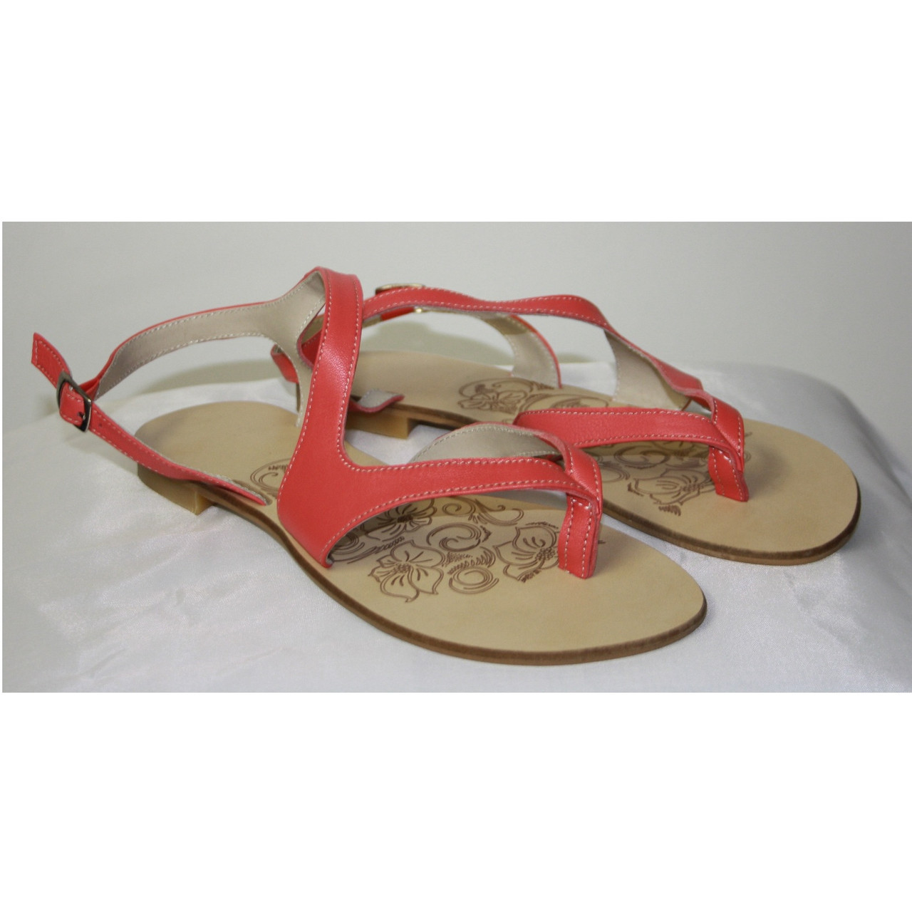 

Босоножки Woman's heel 40 коралловые (О-535)