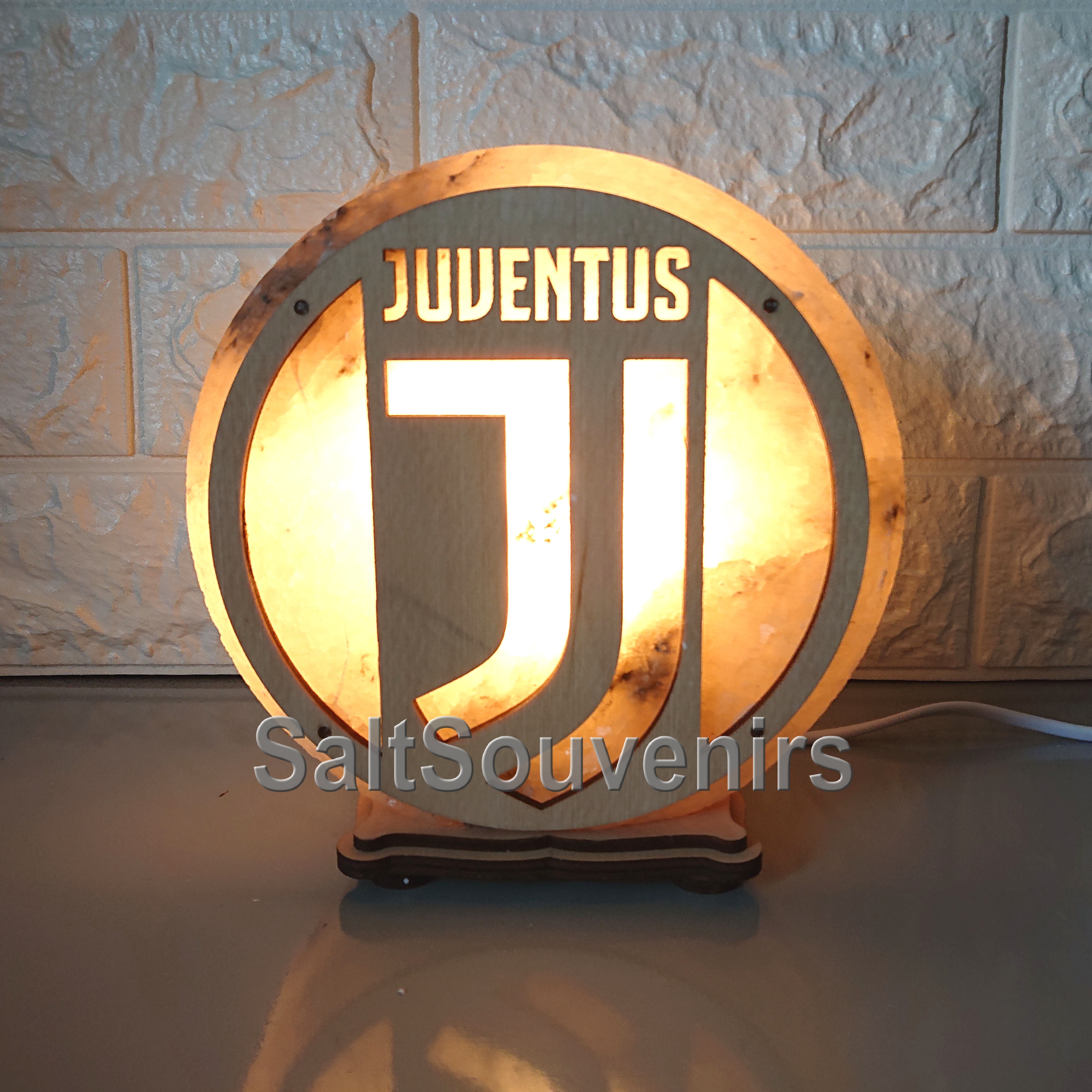 

Соляная лампа EcoDecorLamp круглая Ювентус