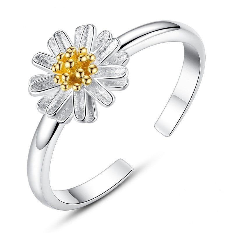 

Кольцо из серебра 925 пробы с цирконием (фианитом) "Chamomile"