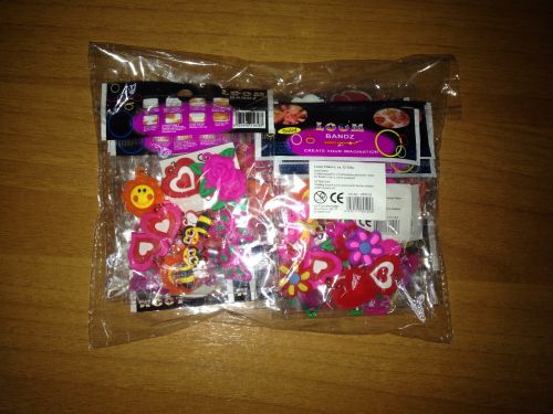 

Набор подвесок для резиночек "Loom Bandz" (12 упаковок) 2537-23 (15-22874)
