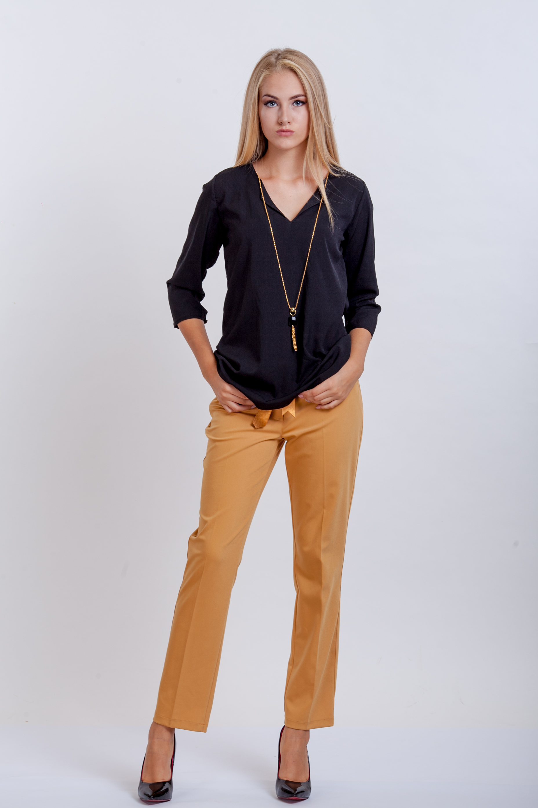

Прямые брюки Maximoda 1003Е 44 желтый