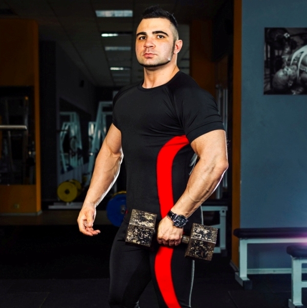 

Рашгард мужской fitU Arm L черно-красный