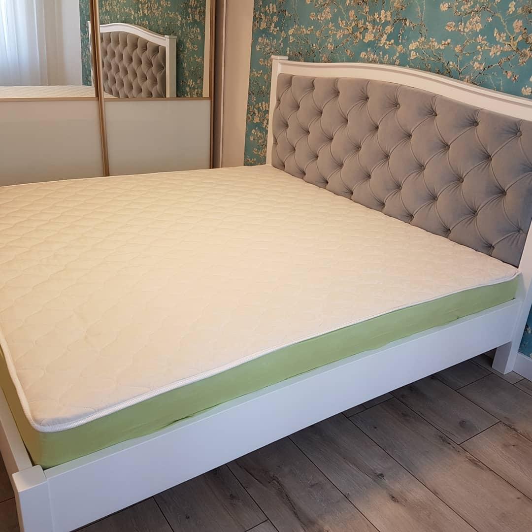 

Кровать двухспальная Dreamwood Классик, массив ясеня
