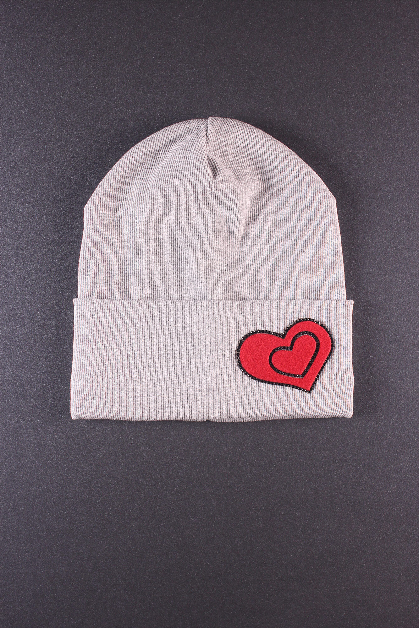 

Шапка Garne Red Heart Серый