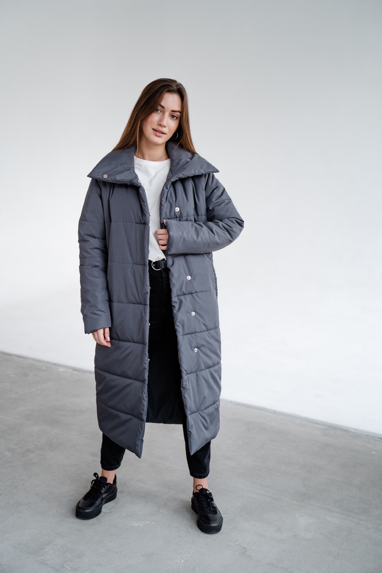 

Женский пуховик MON VOL One Size S-M графитовый 0922