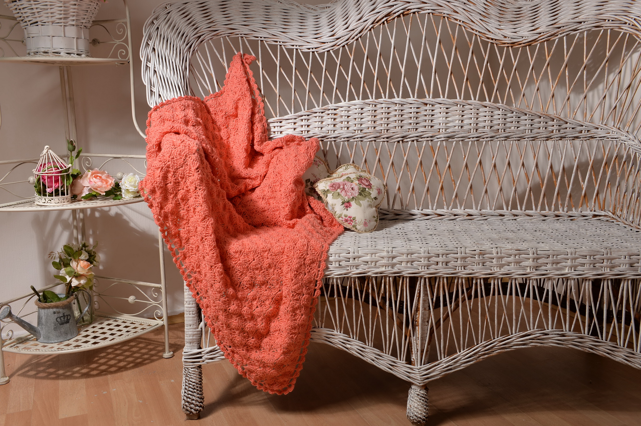 

Детский вязаный плед SusykPerfect Персиковый сад 105x105 см