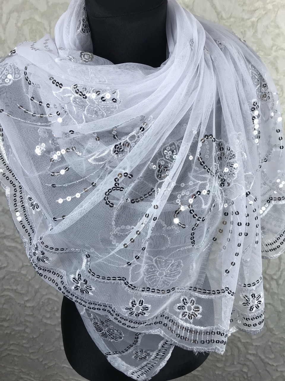 

Шарф платок ASHMA 200х140 белый с пайетками