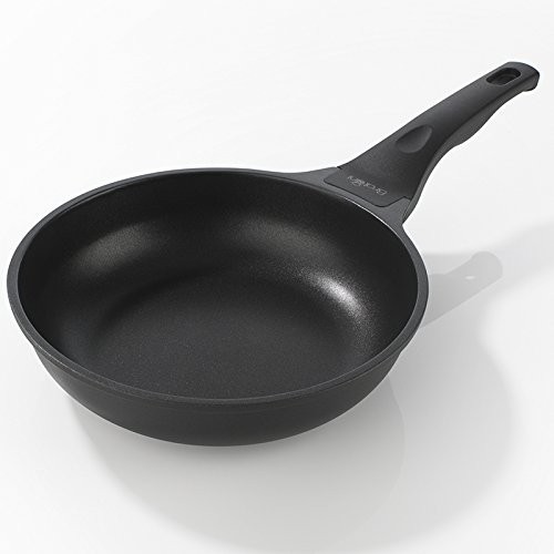 

Сковородка Bratoni 20 см из литого алюминия