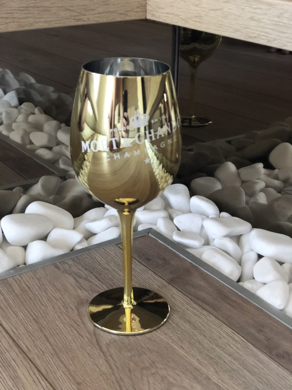 

Бокал для вина и шампанского Moet &amp Chandon 500 мл золотистый Хозяюшка UA
