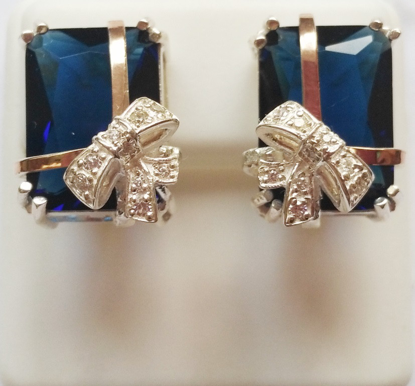 

Серьги из серебра с золотом и синим камнем куб. циркония Клауди, 0485.10