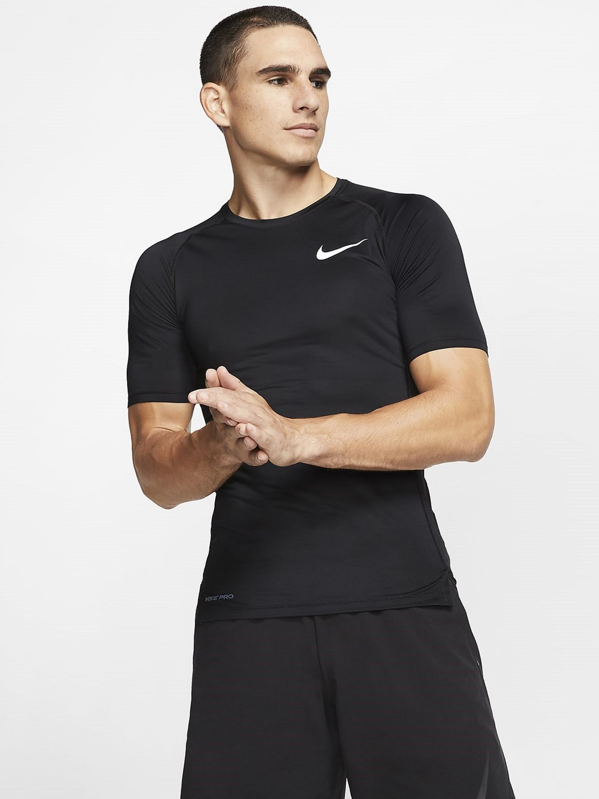 

Рашгард Nike M Np Top Ss Tight BV5631-010 S