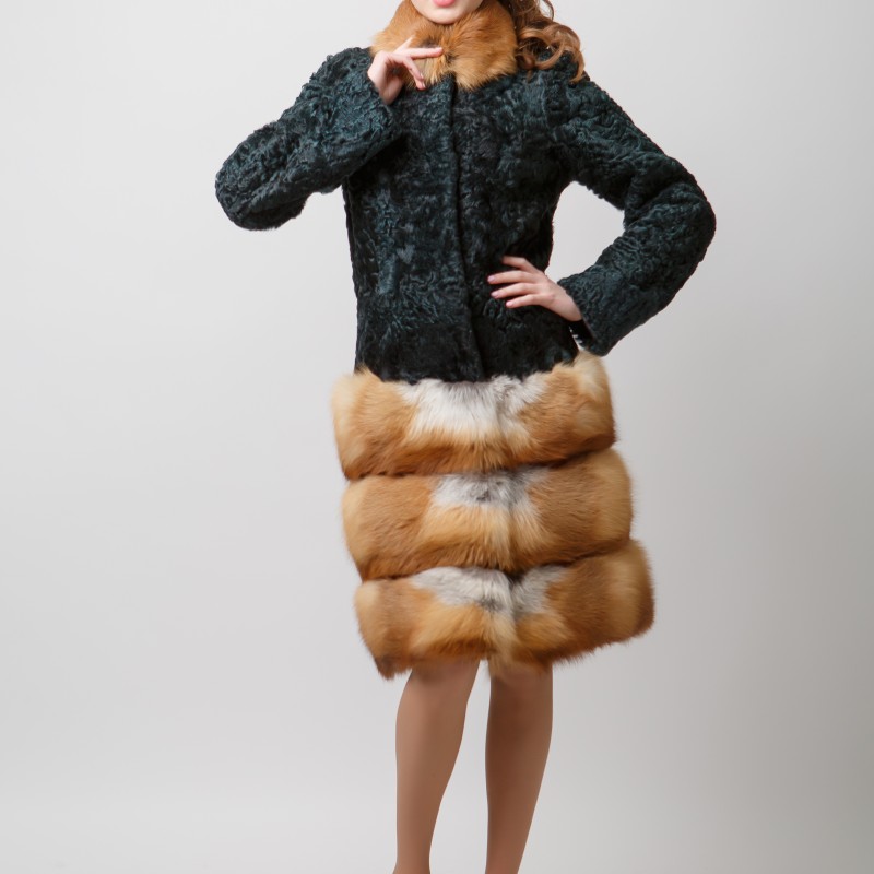 

Шуба из меха каракуля Miss Lora Евгения One Size Малахит (9206)
