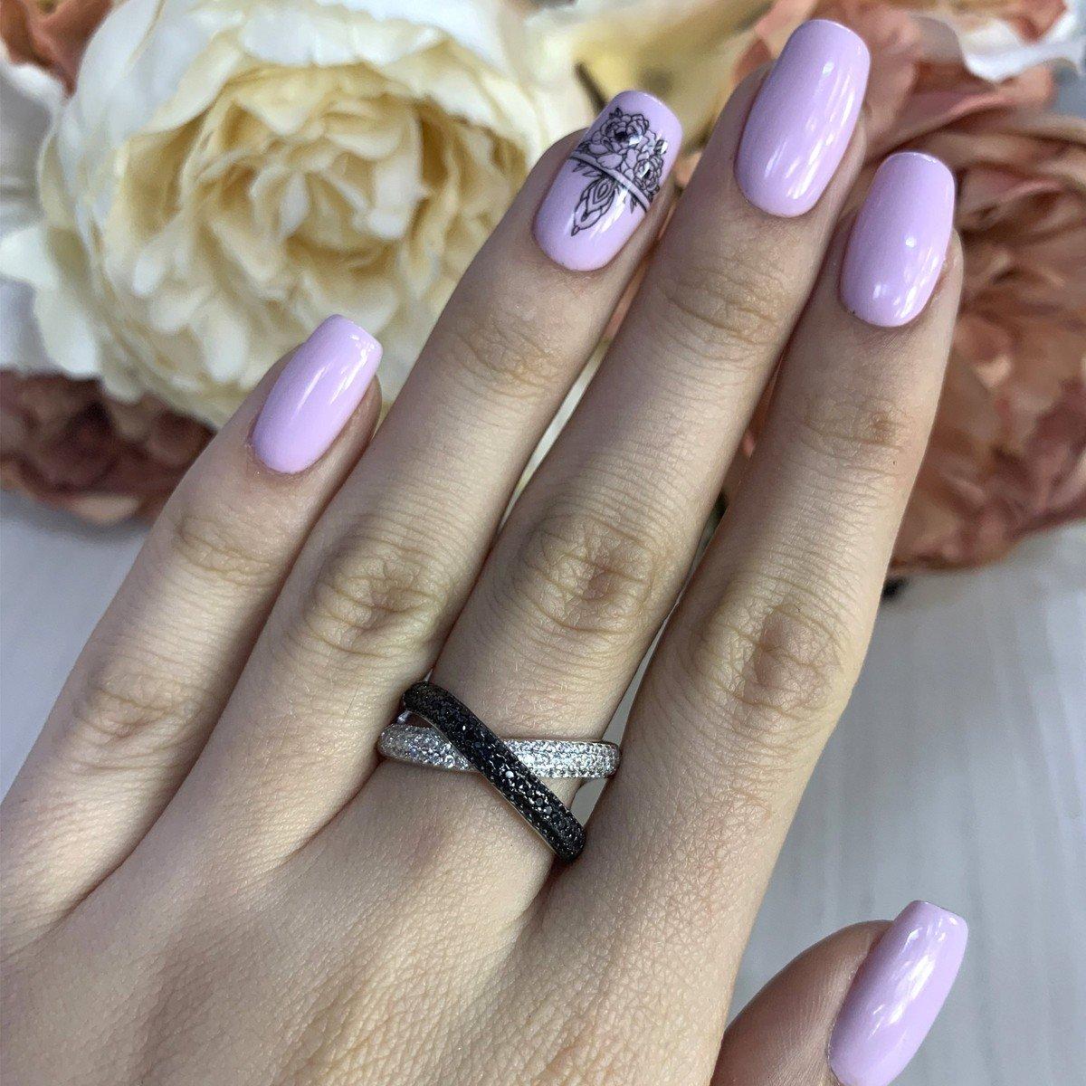 

Серебряное кольцо с фианитами 1987216 16.5 размер