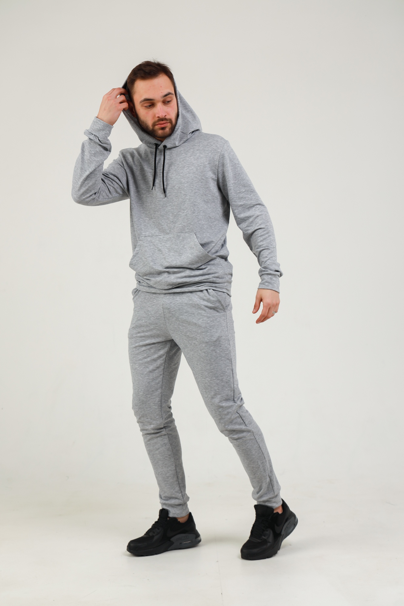 

Мужской спортивный костюм Fashion Man BD0203 серый рXL