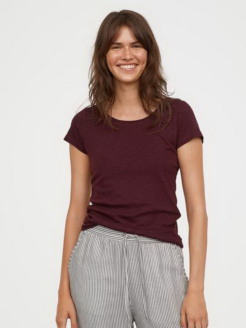 

Футболка H&M 0651456-8 S Бордовая