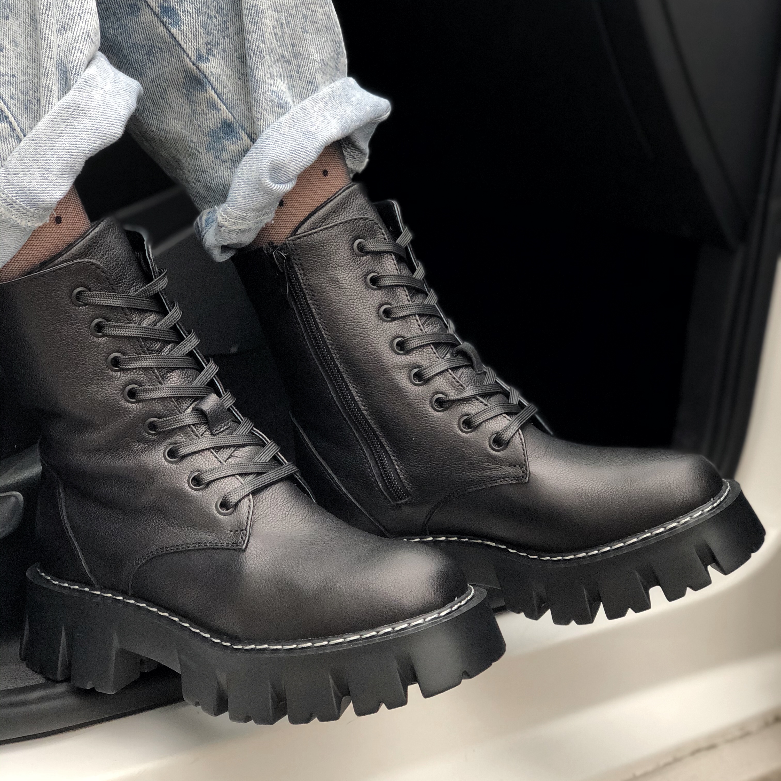 

Жіночі черевики високі HBM Martens 021, чорний, натуральна шкіра, всередині шкіра+хутро+байка, 38 розмір