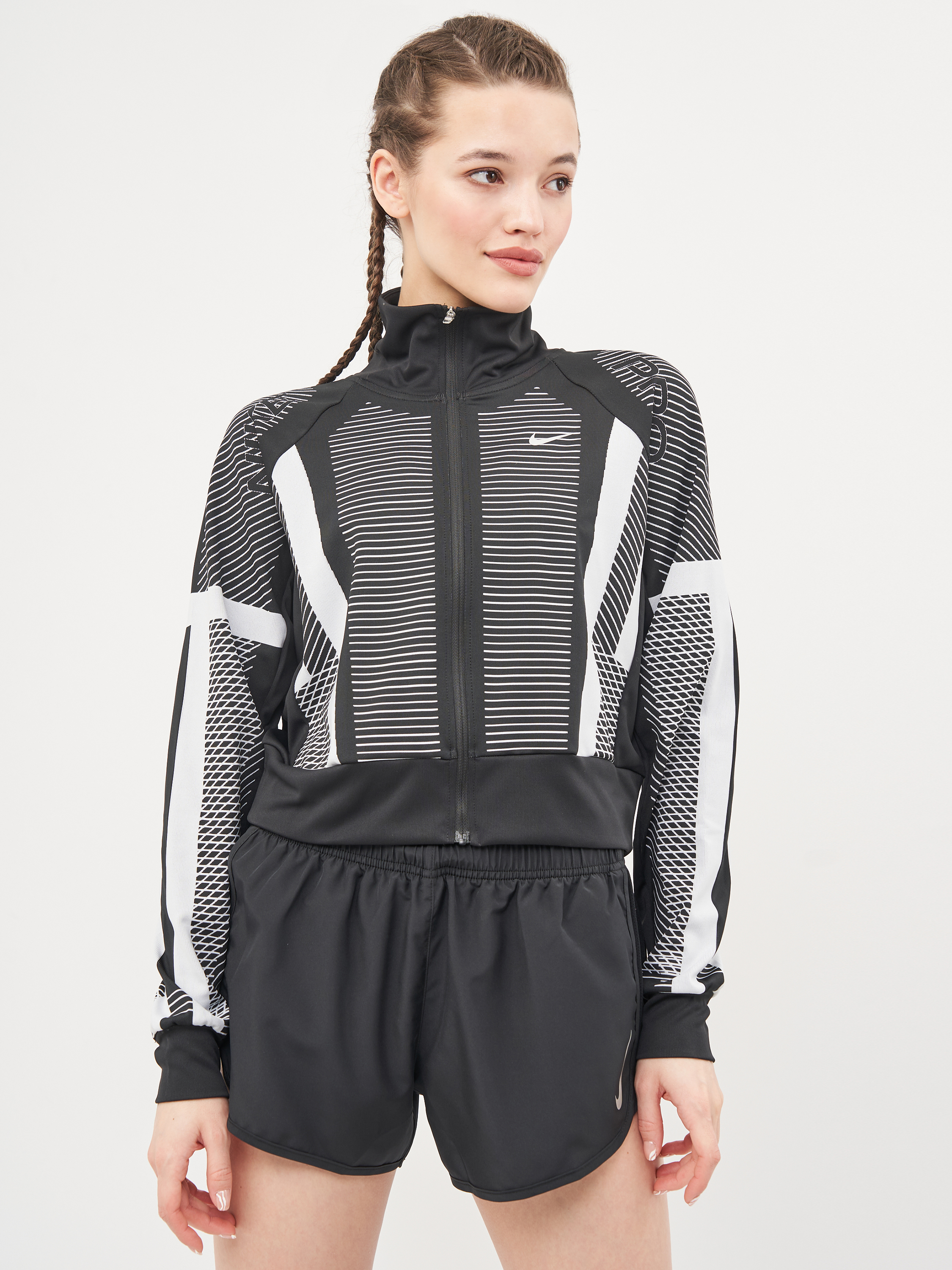

Спортивная кофта Nike W Np Cln Eng Knit Fz CU5756-010 L
