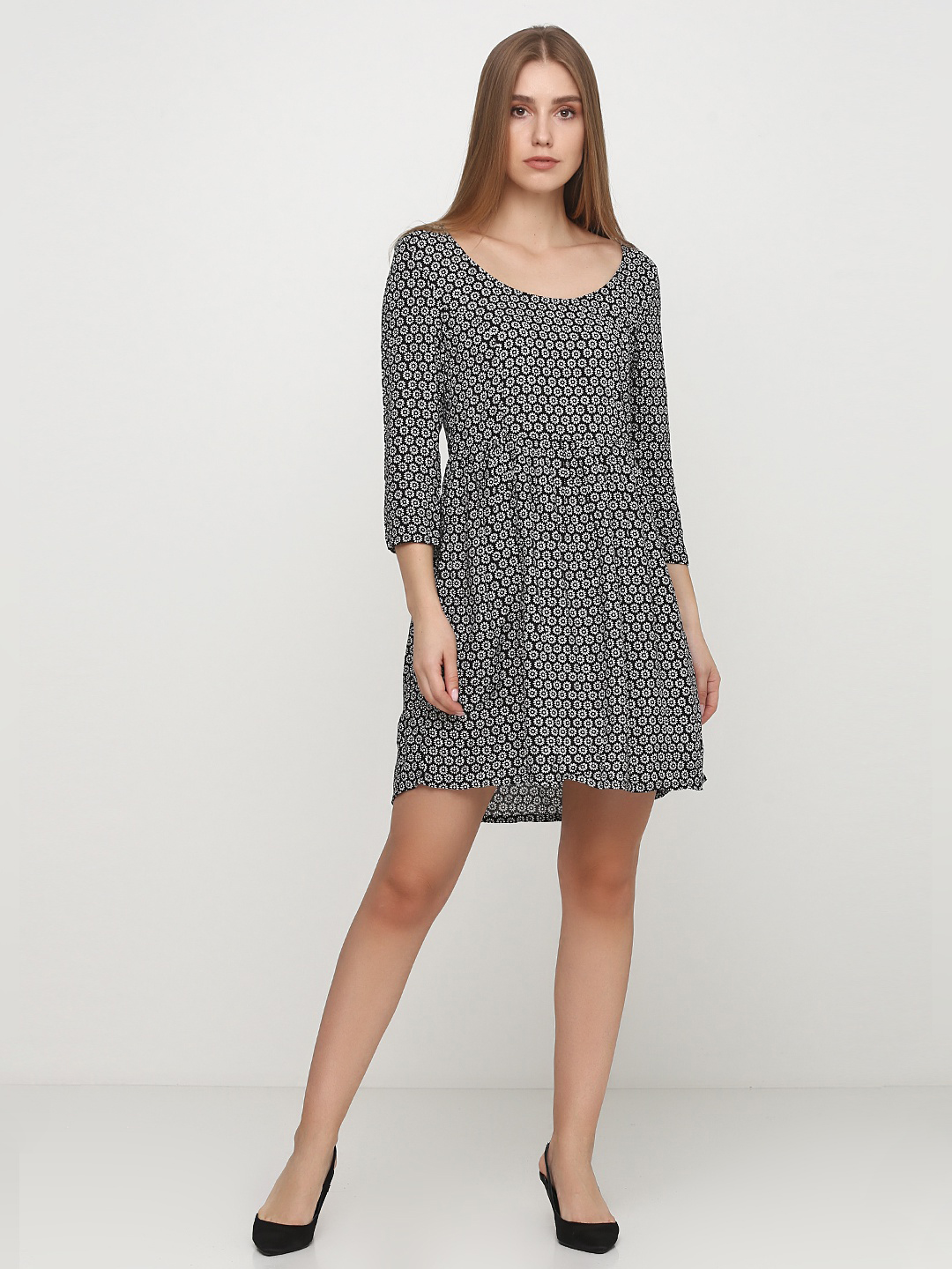 

Платье H&M 24-2867_01 XS Черное с белым