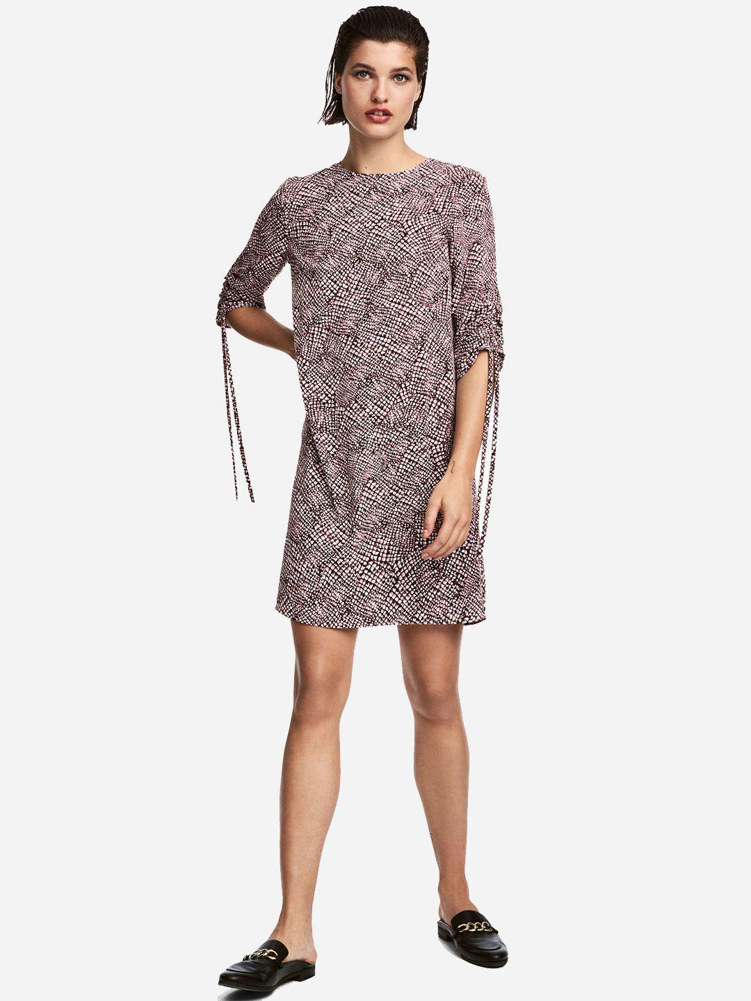 

Платье H&M 0524307_02 36 Черное с белым