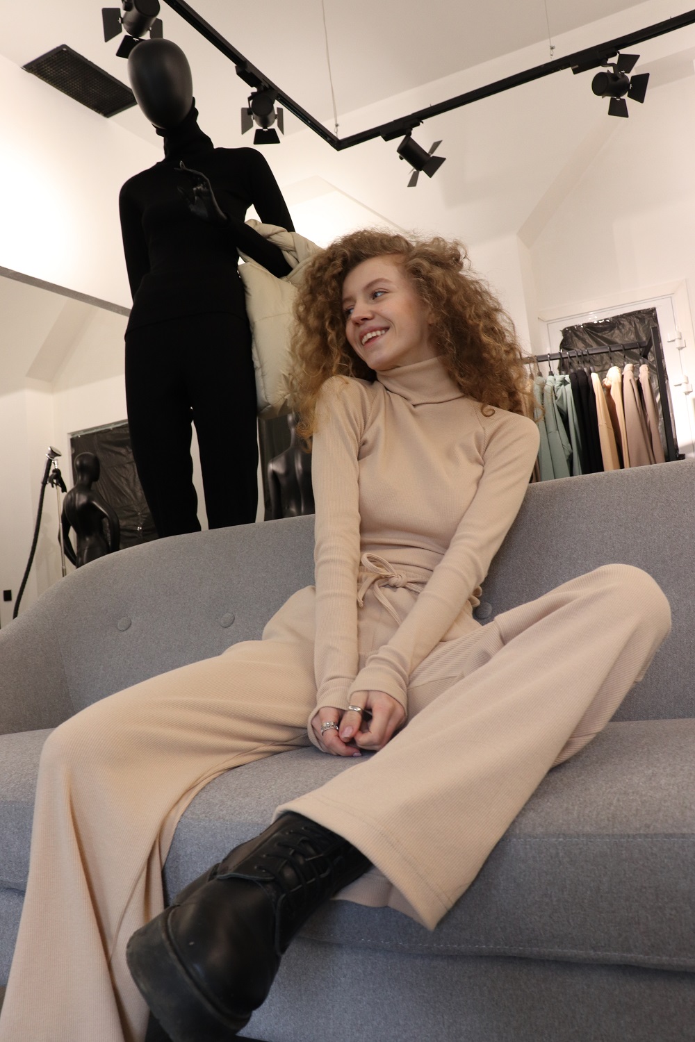 

Гольф рубчик SKRIPKA S/M песочный S327