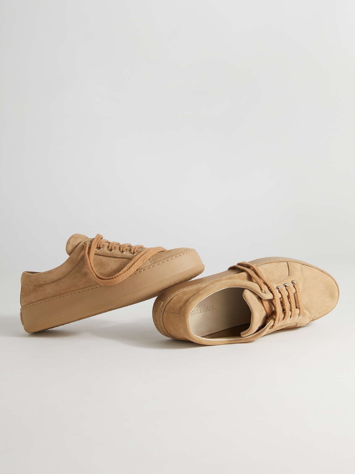 

Кеды MaxMara 39,5 Бежевые 47610506000