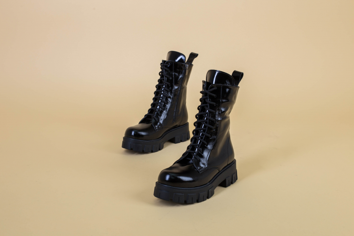 

Черевики жіночі шкіра наплак на шнурках, демисезонні LuxuryShoes 5543-2д/36 Чорні