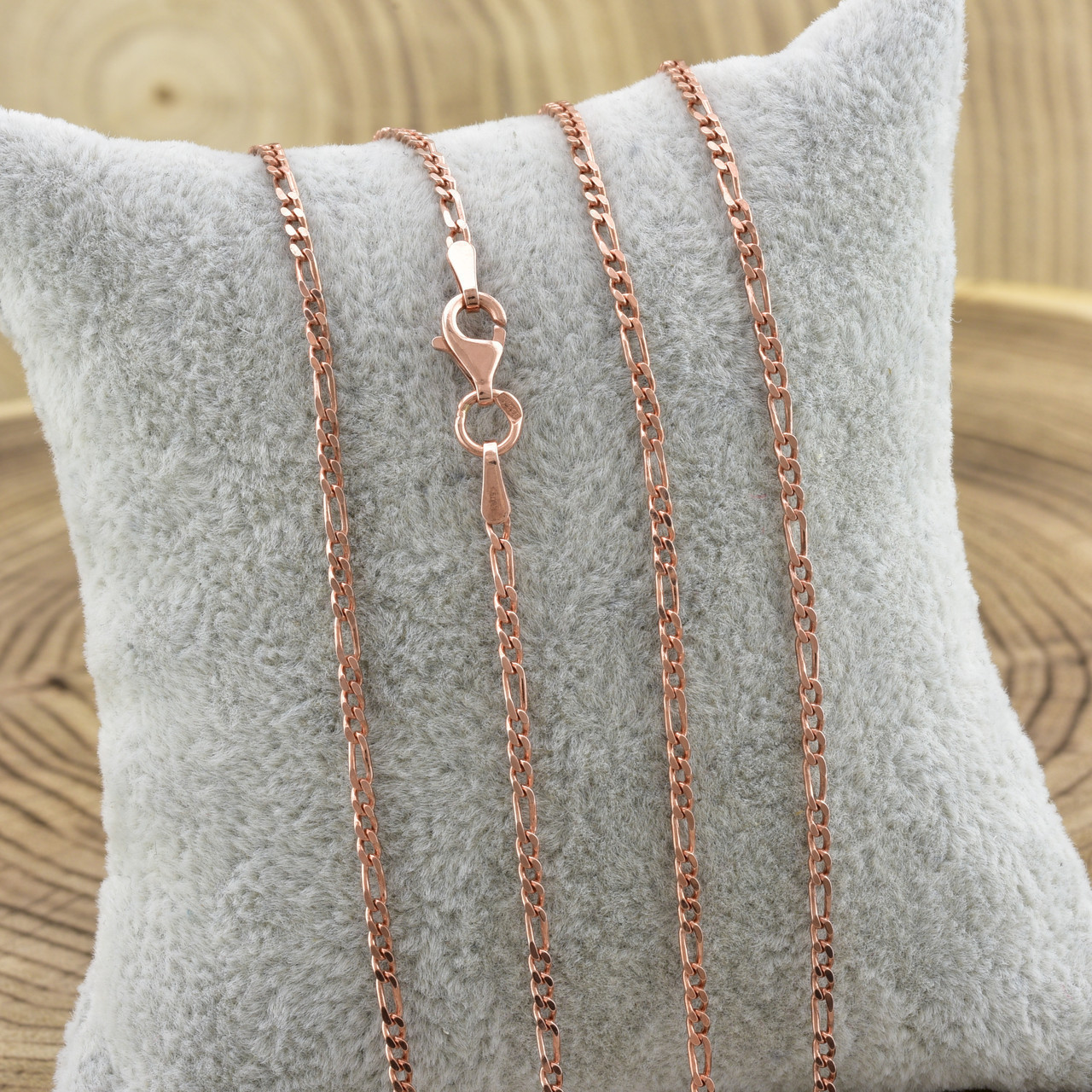 

Серебряная цепочка позолоченная Фигаро длина 40 см ширина 2 мм вес 2.97 г