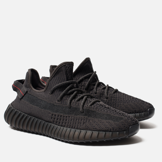 

Женскеие кроссовки Yeezy Boost 350 V2 Black (Non-Reflective) 37