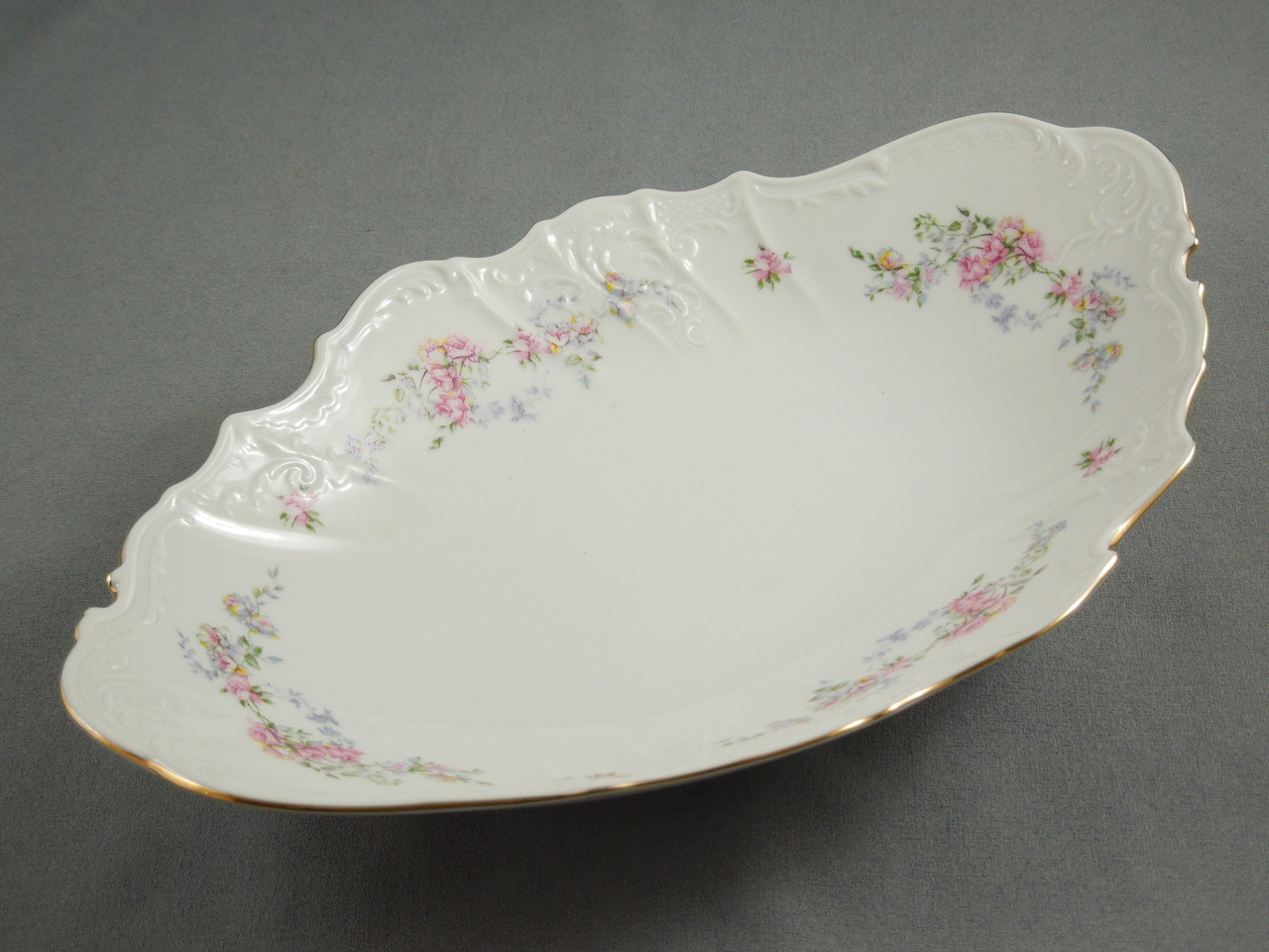 

Блюдо для хлеба Thun Bernadotte 6468011 34см