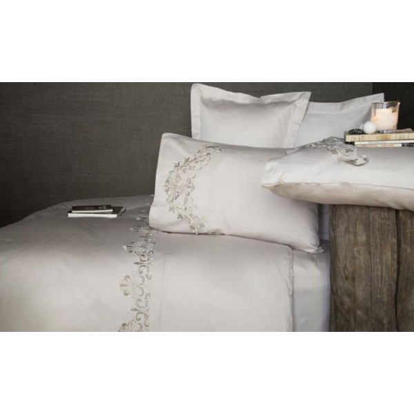 

Комплект постельного белья Pupilla Pier Kapicino Евро (4 наволочки), сатин с 3D вышивкой