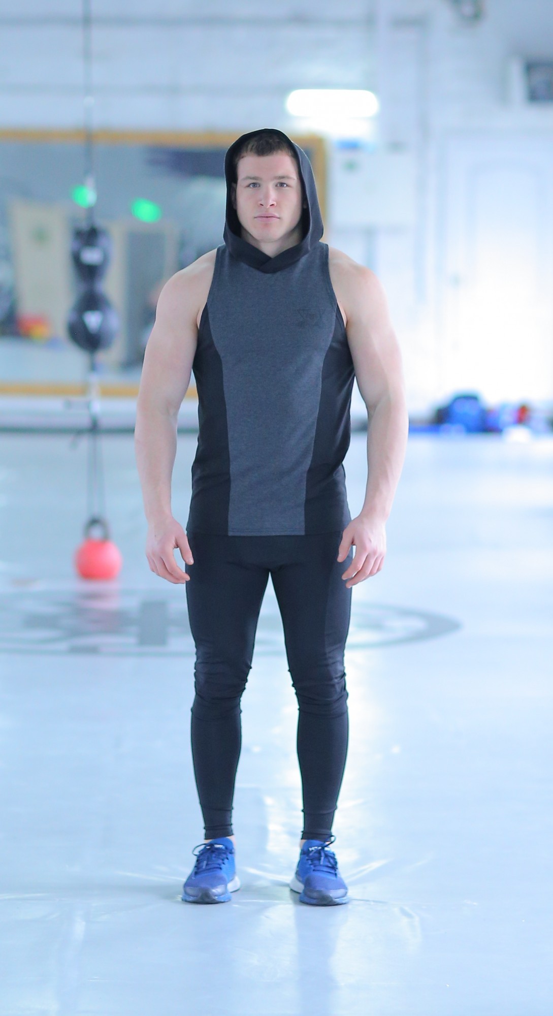

Мужской спортивный комплект Hush gray 2.1 FitU XL Серый 000150207