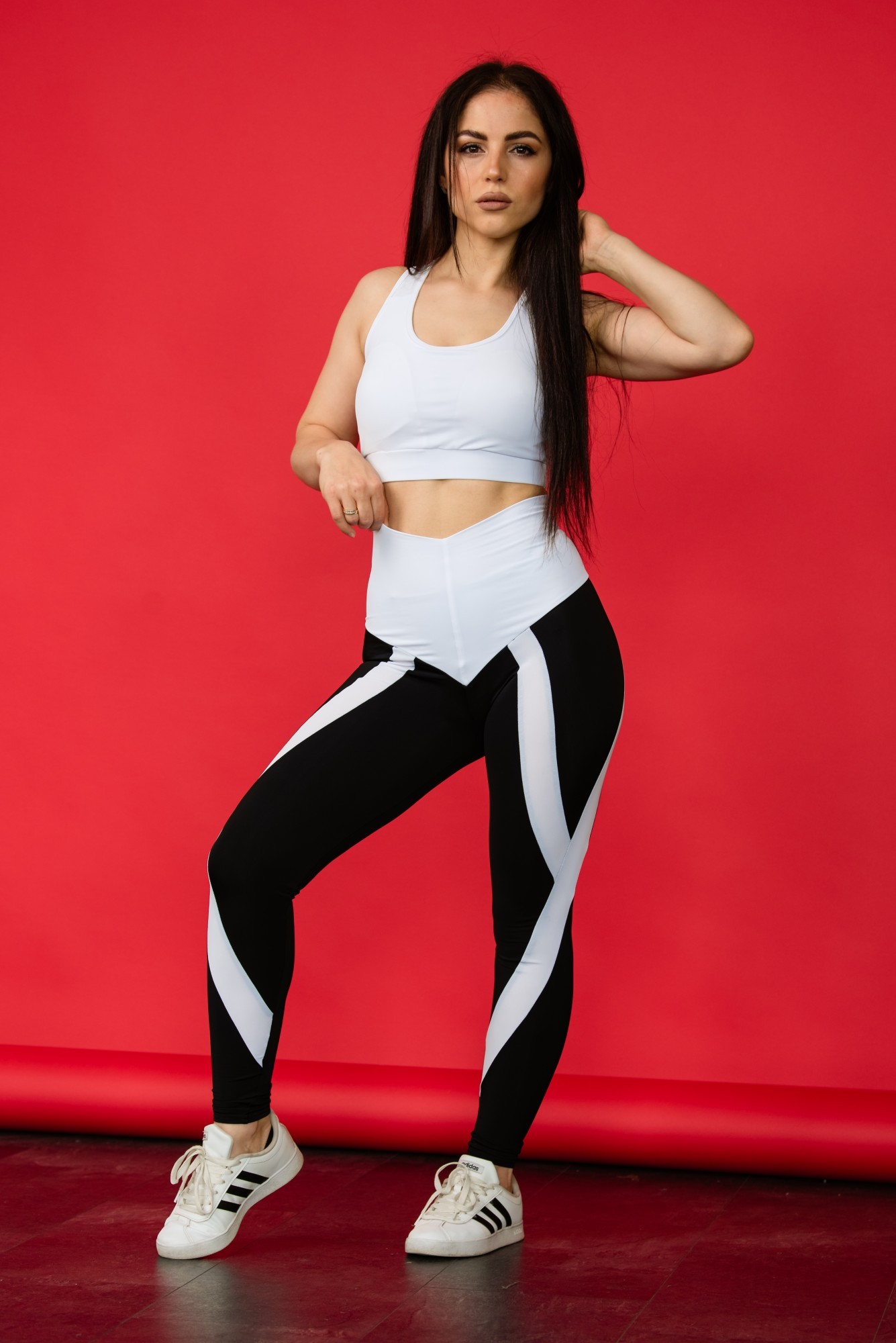 

Женский спортивный костюм (Топ+леггинсы) 15 FitU M Разноцветный 000151910