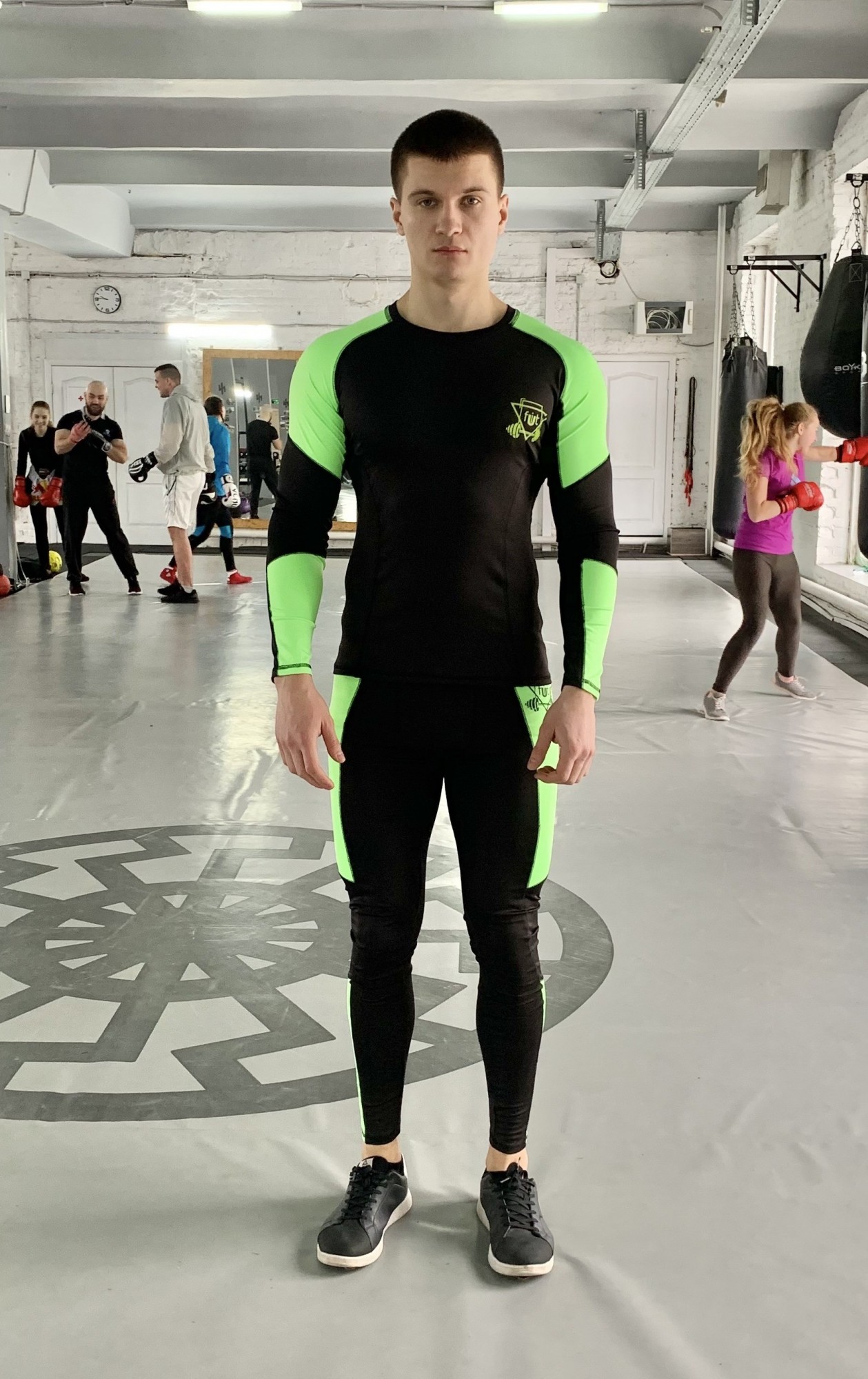 

Мужские компрессионные тайтсы Run green FitU L Черный 000151633