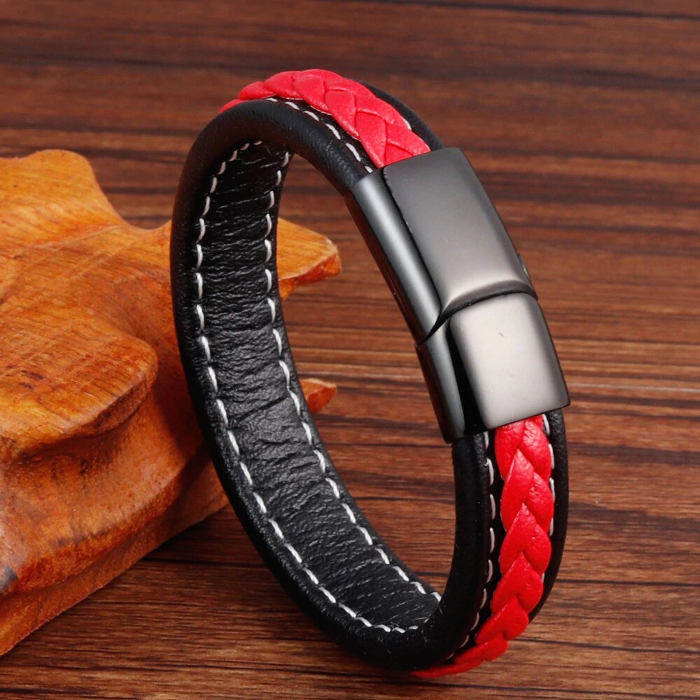 

Кожаный браслет BroBand One черно-красный 21см (BB-ONE-BLACK-RED-21)