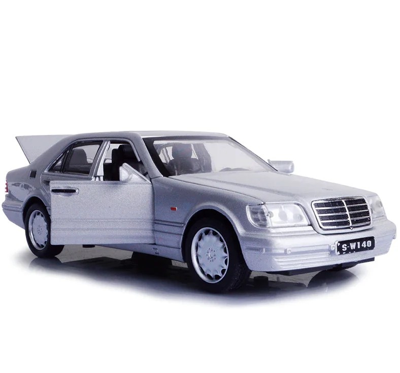 

Коллекционная машинка АвтоСвіт Mercedes-Benz W140 S-Class металлическая модель в масштабе 1:32 серая
