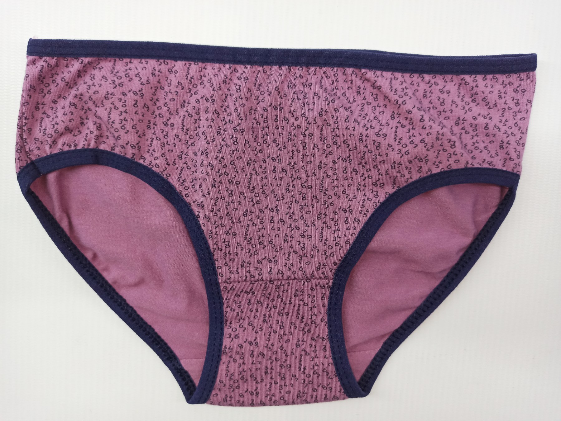 

Трусы Donella 41222 110-116см(р) фиолетовый