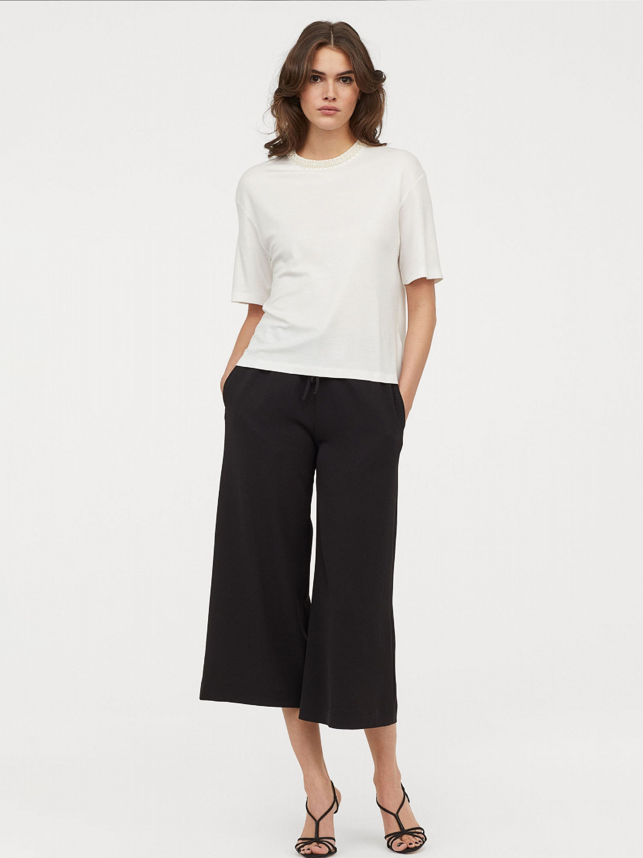 

Футболка H&M 0712296-9 42 Белая