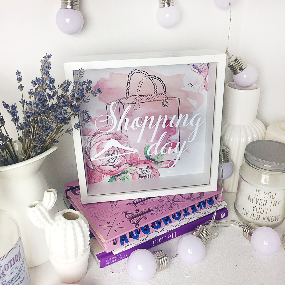 

Деревянная копилка для денег Shopping day