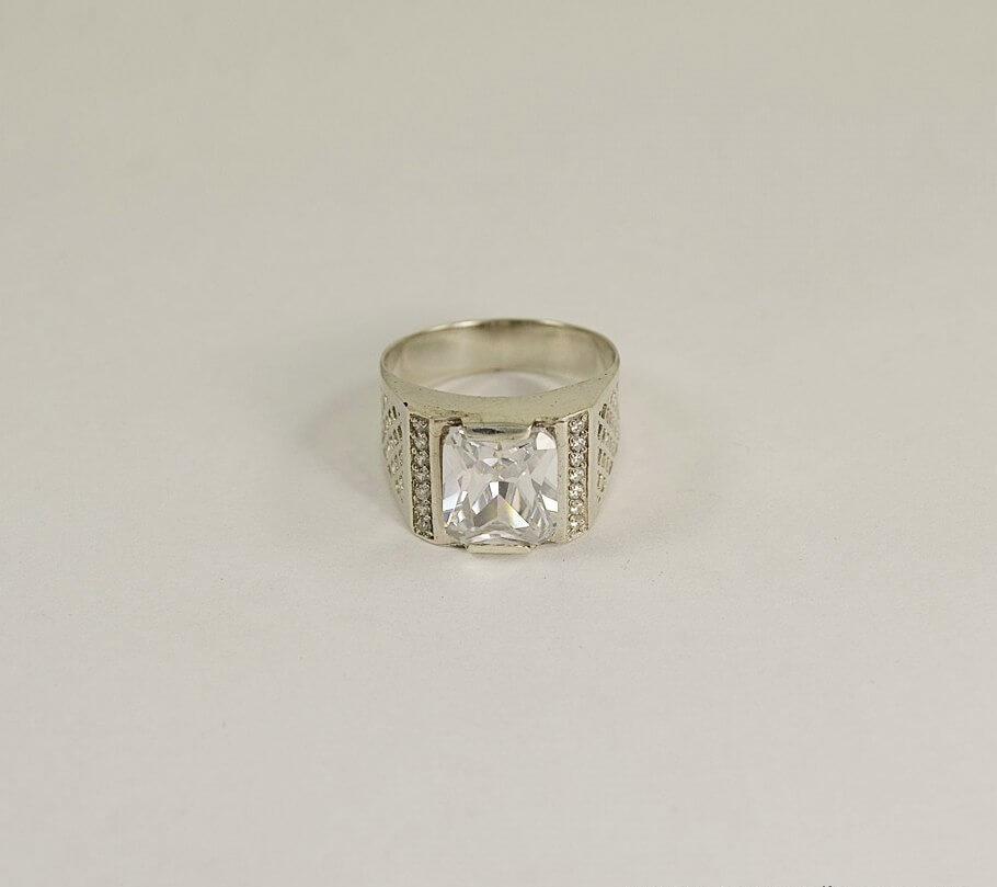 

Печатка с большим камнем Maxi Silver 3352 SE, размер 18.5