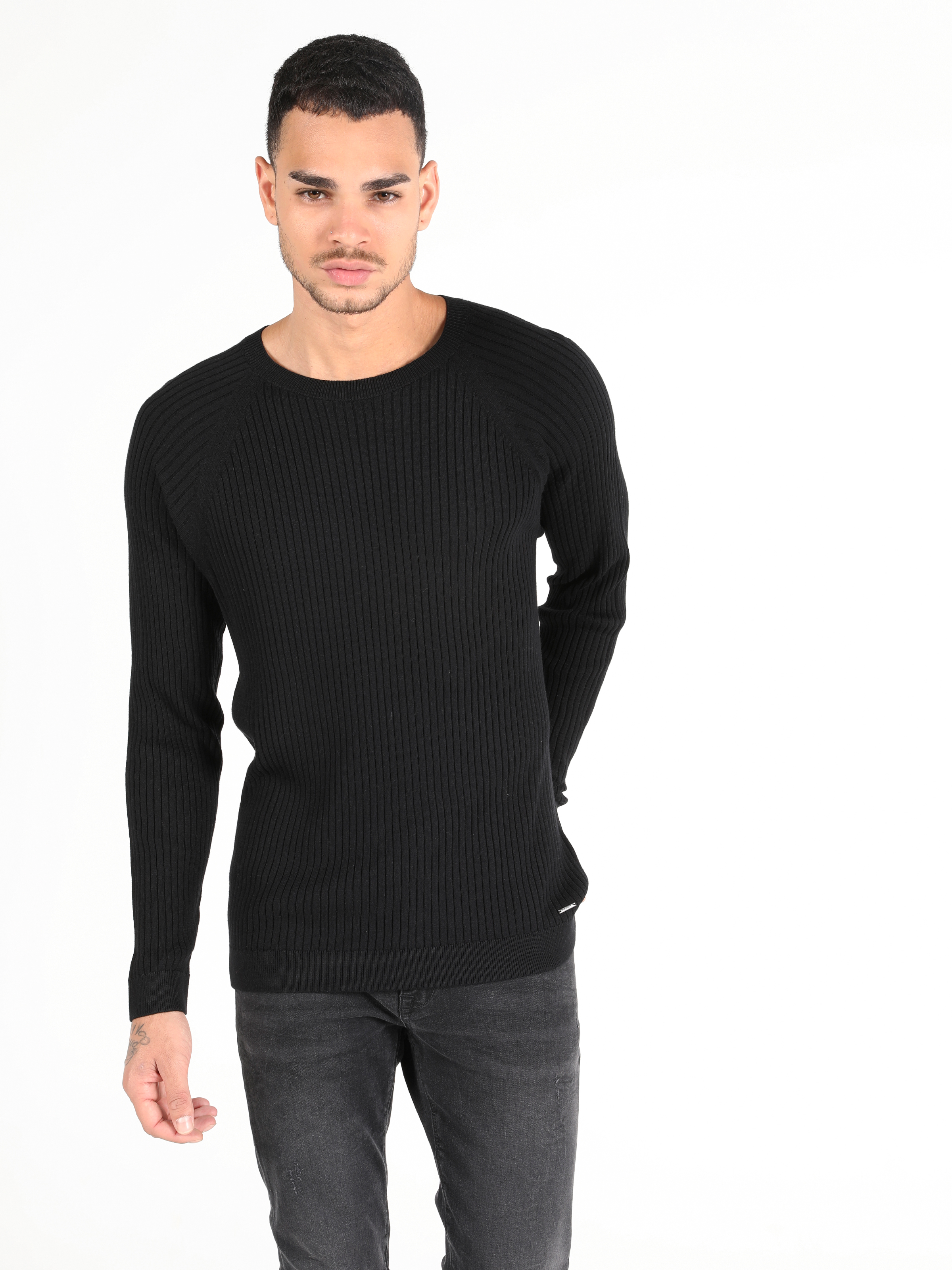 

Джемпер Colin's CL1050110BLK  Black, Джемпер Colin's CL1050110BLK L Black
