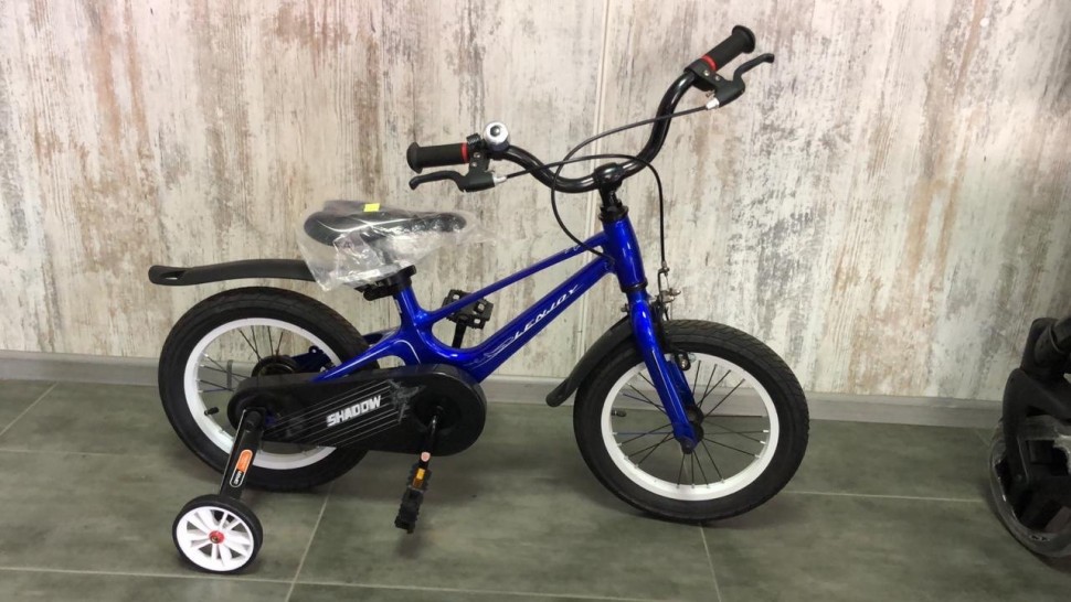 

Велосипед для хлопчика Lenjoy 14 магнієвий синій